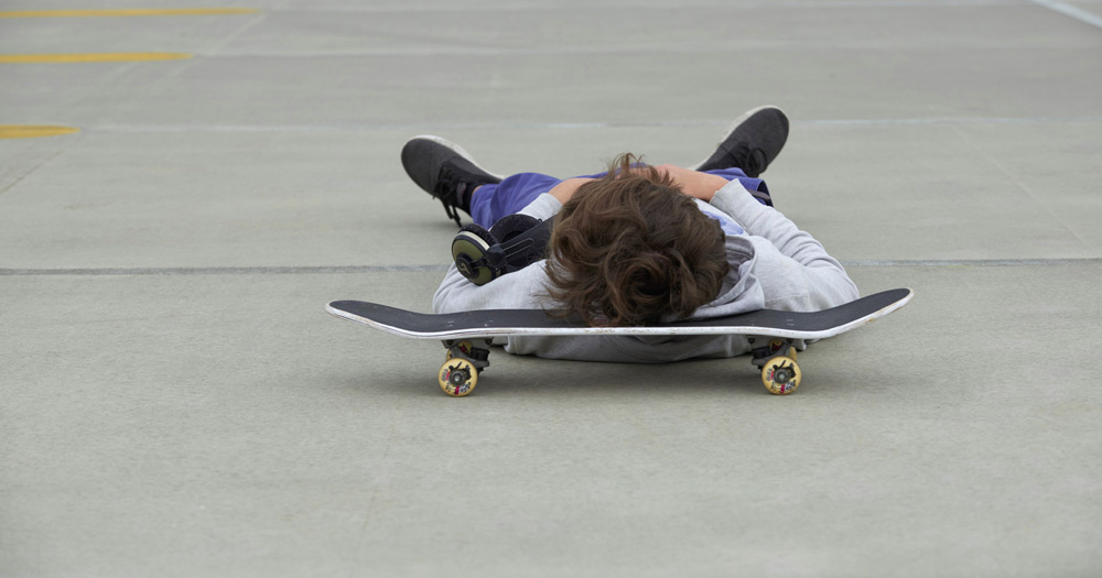  Junge mit Skateboard | © Uwe Schinkel